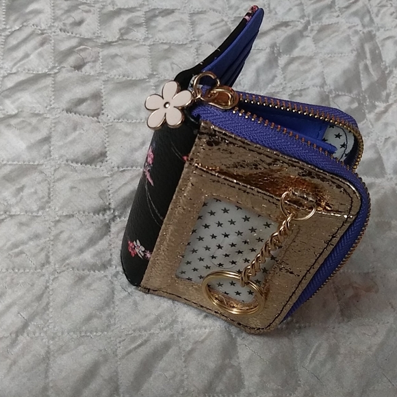 Sold - Picture 6 of 6